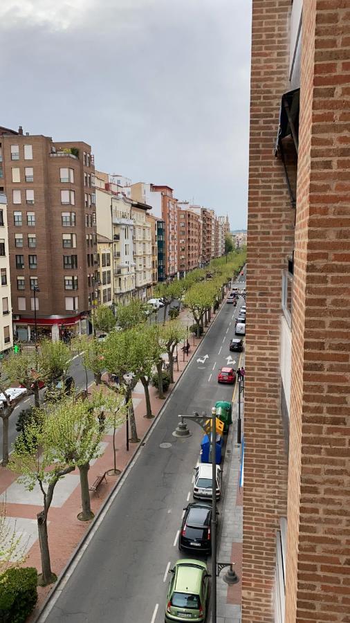 Apartamento Logrono Avenida Ayuntamiento Bagian luar foto